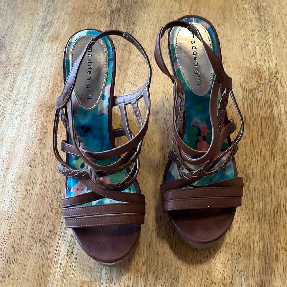 Woman’s wedges